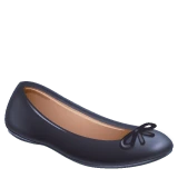 Flat Shoe emoji on WhatsApp